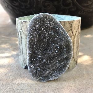 Gorgeous Karli Buxton leather bracelet with druzy